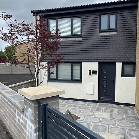 Uber Stylish 3 Bedroom Home Off Road Parking Near Town Centre And Bike Park Wales Merthyr Tydfil Exterior foto