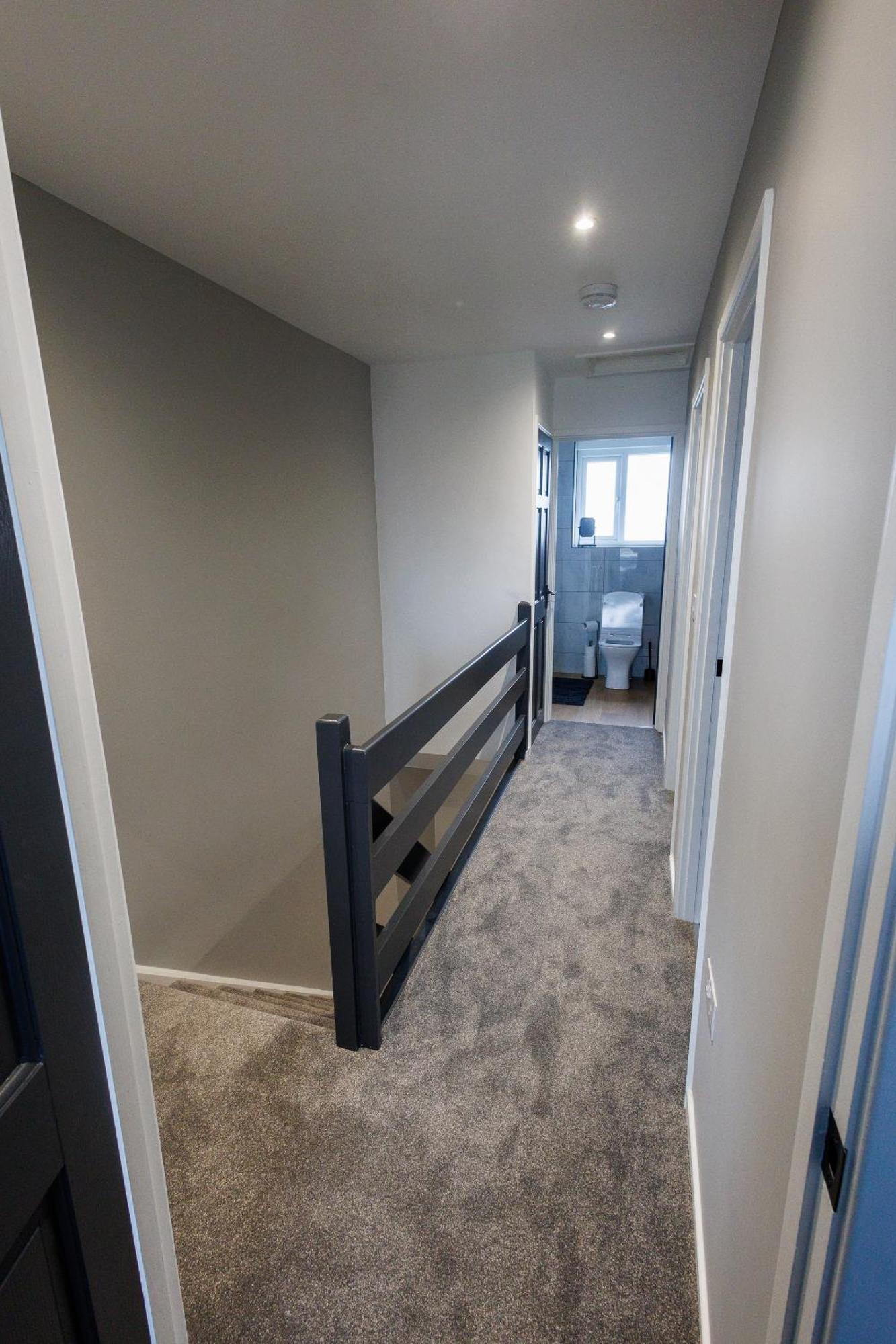 Uber Stylish 3 Bedroom Home Off Road Parking Near Town Centre And Bike Park Wales Merthyr Tydfil Exterior foto